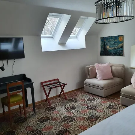 Parkhotel Vrbno 게스트하우스 3*
